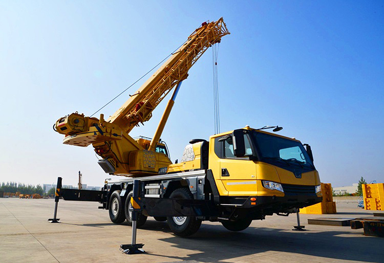 
                280kw 60ton de Capacidade Mobile todo terreno Xca Grua60_E PREÇO
            