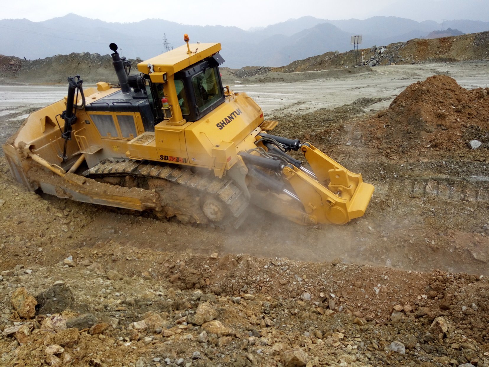 320HP SD32 Bulldozer with Blade and Parts