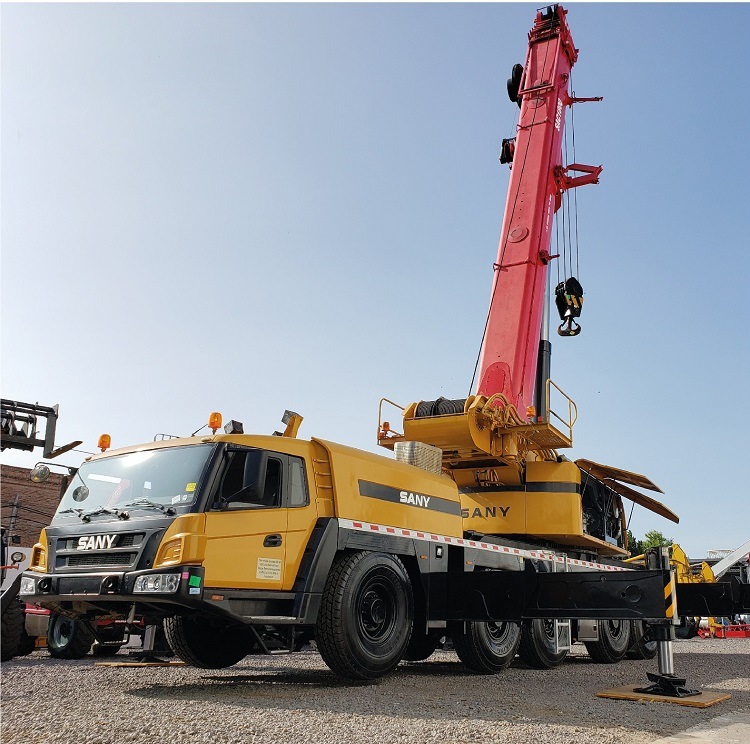 
                62m lança o Sac1800 200 Ton Grua móvel com 5 eixos
            