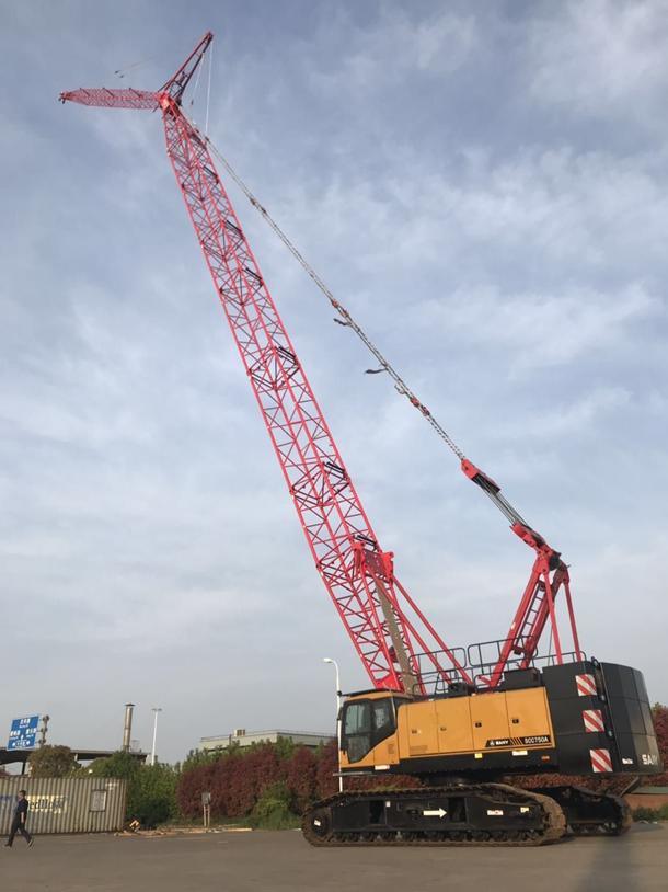 
                75La tonne de charge nominale de 57m de hauteur de moyen de levage grue à chenille SCC750A
            