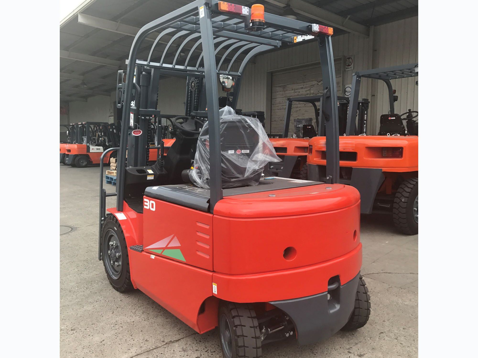 Brand New 4.5ton Heli Electric Fokrlift Cpd45 with Fork Positioner