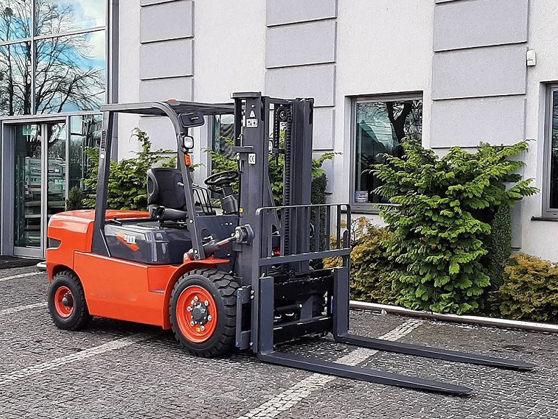 Brand New 4ton Diesel Forklift LG40dt with 2stage Mast