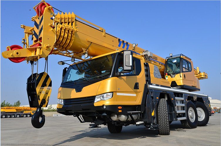 Chine 
                CE approuvé 60t Xca Moble grue tout terrain60_e avec 63m de hauteur de levage
             fournisseur