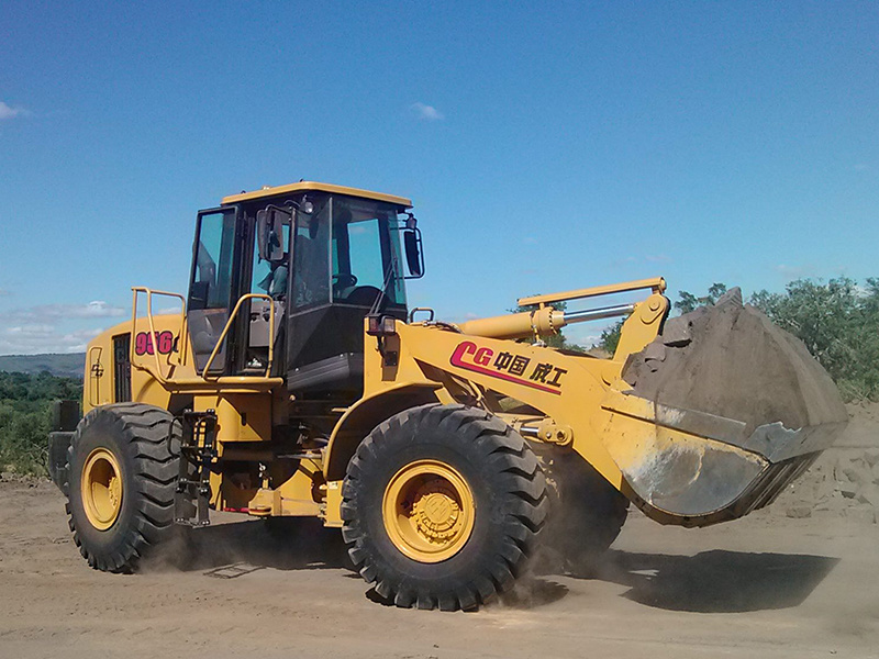 
                Chenggong Cg 956c 5 Ton Front Wheel Loader for Sale
            