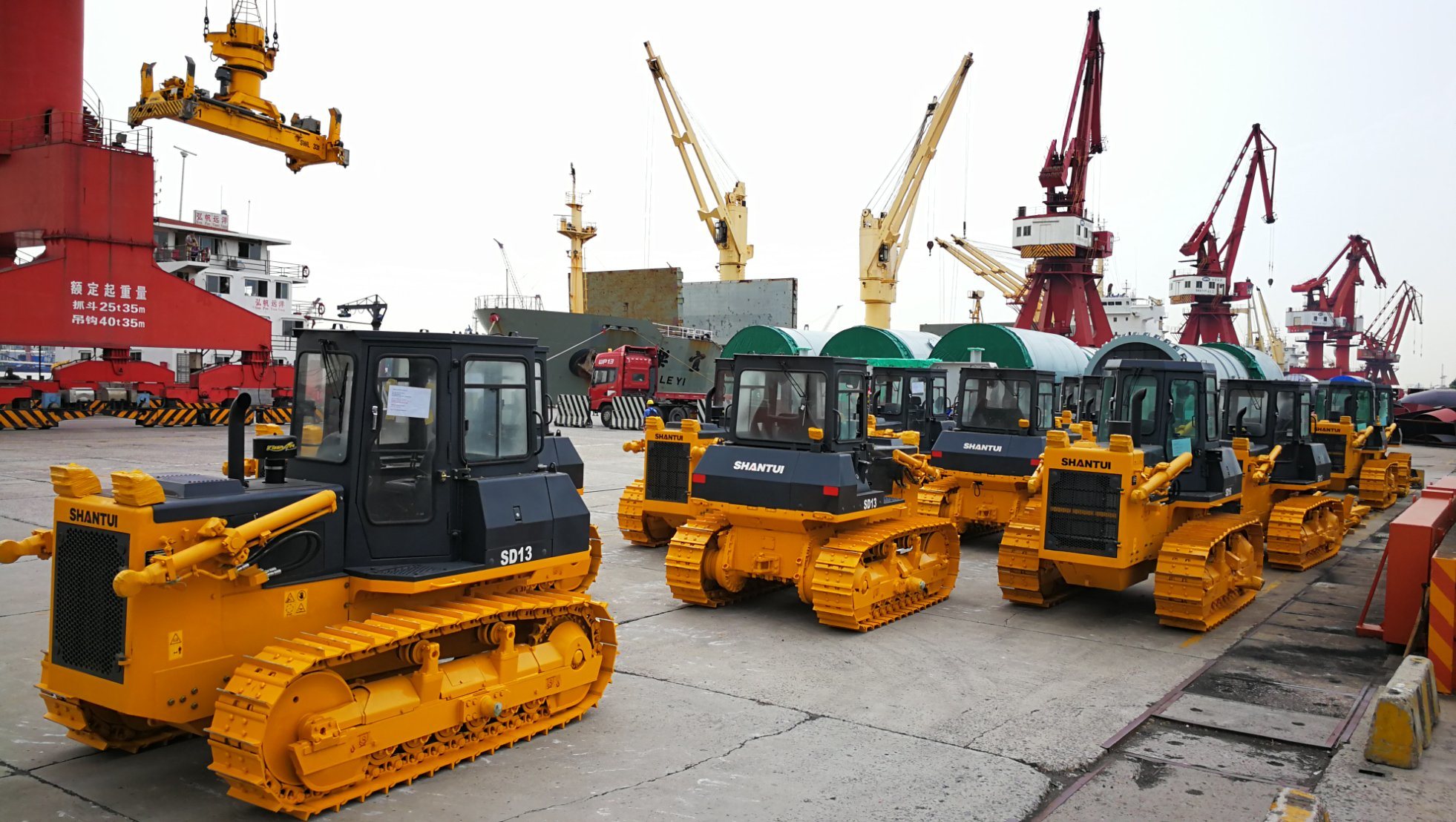 China Bulldozer Shantui SD13 130HP Crawler Bulldozers