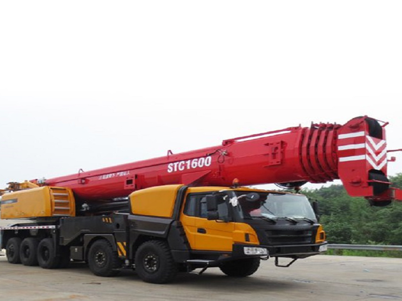 China 
                China Earth Moving Machine 60 Ton Truck Cranes Xca60 Sac600e Geländekran mit CE
             Lieferant