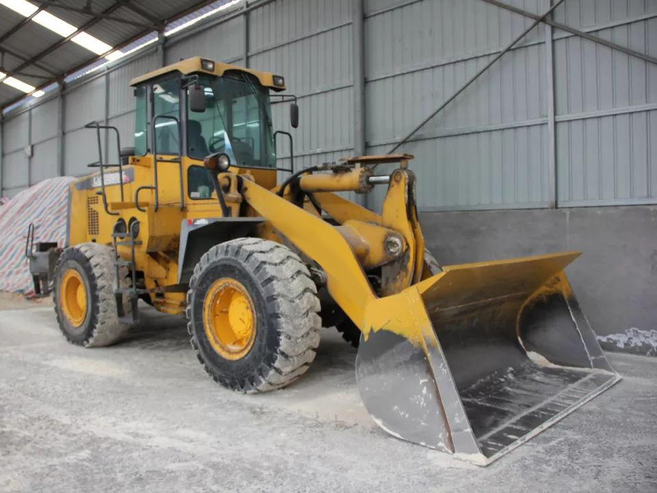 China Famous Brand 4 Ton Wheel Loader Lw400kn with Pilot Control