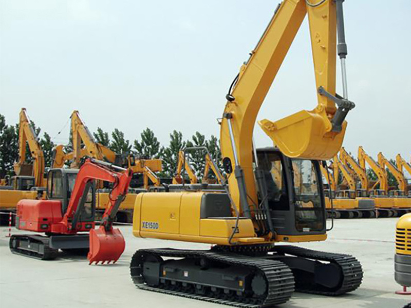 Chine 
                La Chine de grandes pelles sur chenilles 15,5 tonnes XE155D avec un marteau
             fournisseur