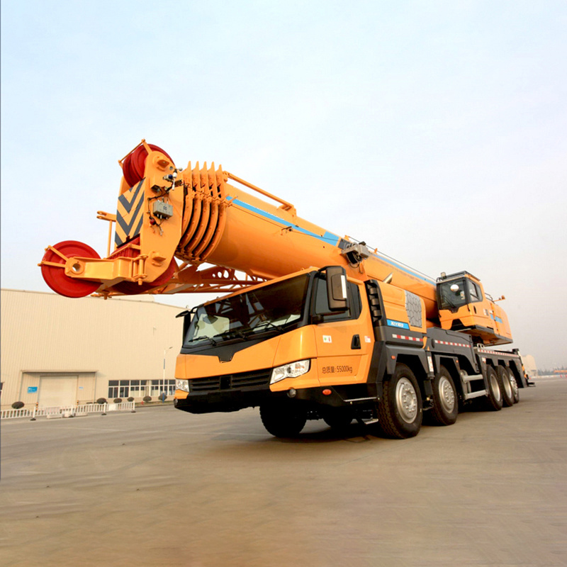 China New 100ton Mobile Truck Crane Xct100-M with Counterweight