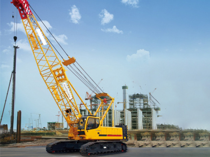 China New 260ton Heavy Crawler Crane Xgc260 with Counterweight