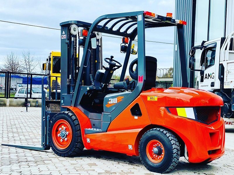 China 
                China New 3ton Gasoline Forklift LG30glt with Fork
             supplier