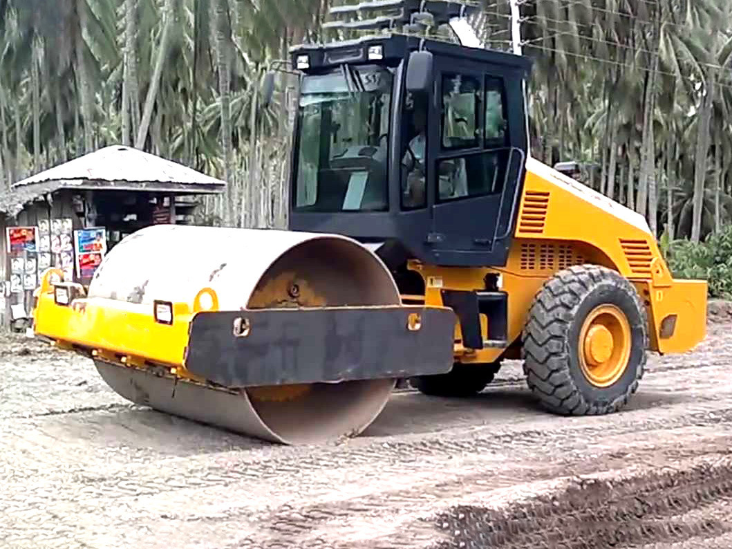 
                Rouleau de la route 12 Tonnes chinois MCD512b tambour unique
            