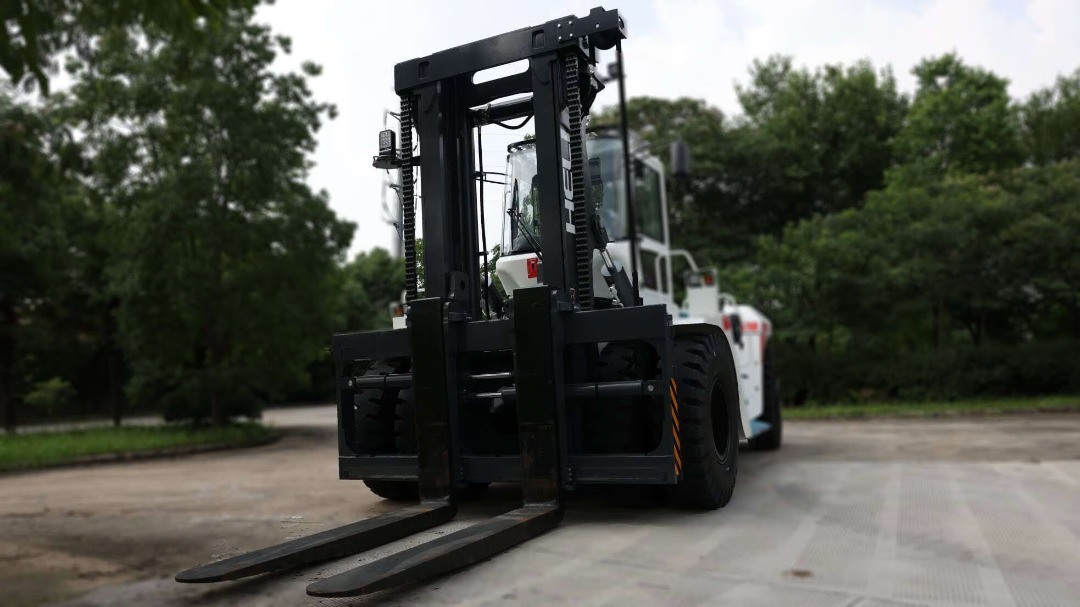 Chinese Anhui Heli Brand Dealer Supply 35ton Heavy Duty Diesel Forklift Cpcd350 in Stock for Sale