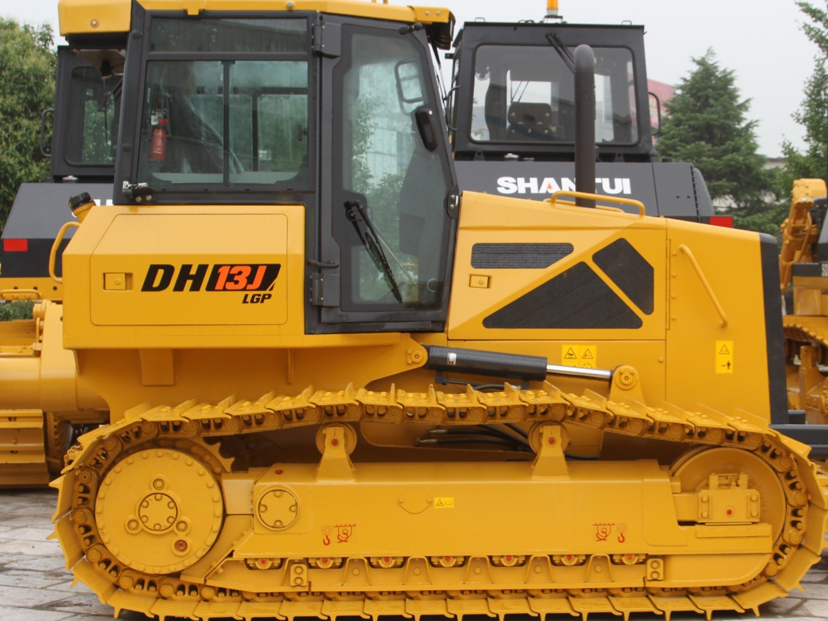 Dh13-C2 Super-Wetland Version Bulldozer with Three-Tooth Ripper