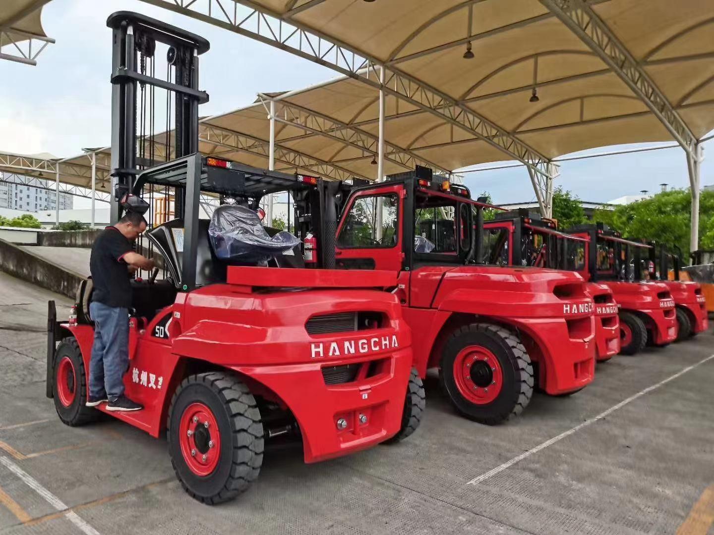 
                La altura de elevación Hangcha 5m 3ton. de ventas de la carretilla elevadora Diesel
            