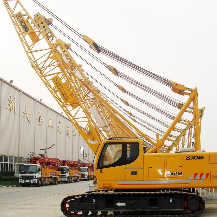 
                Máquina de construcción pesada grúa sobre orugas de 650 Ton.
            