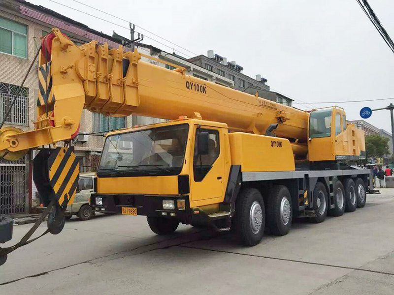 Heavy Mobile Truck Crane Qy100K-I 100 Tons Boom Crane