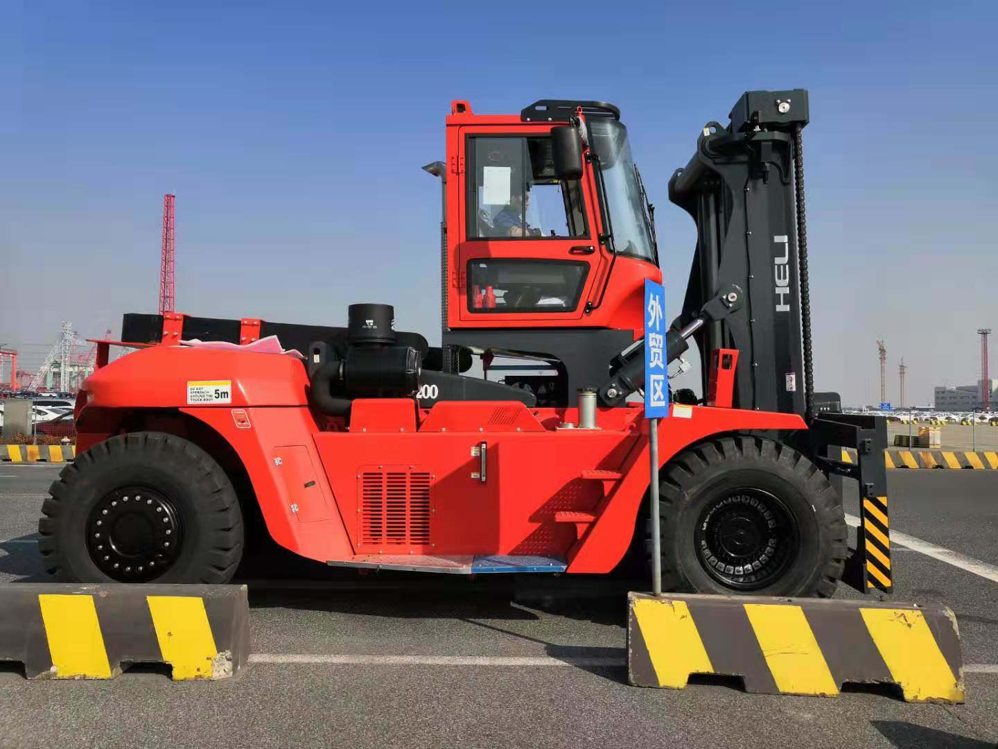 Heli Brand New 30ton Large Diesel Forklift for Sale