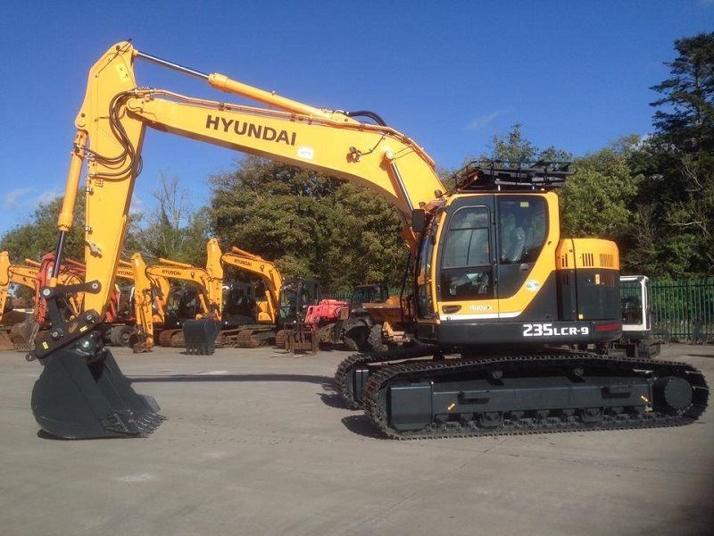 Hyundai R235lcr-9 Excavator 25 Ton New Crawler Excavator for Sale