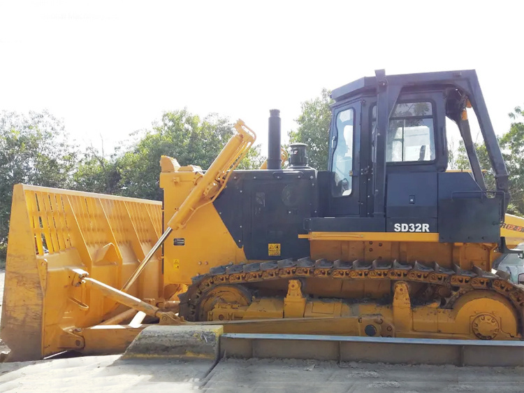 Large Machine 320HP SD32W Rock Version Shantui Bulldozer