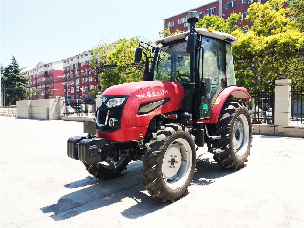 China 
                Lutong LT1204 120 pk 4WD tractor Prijs
             leverancier