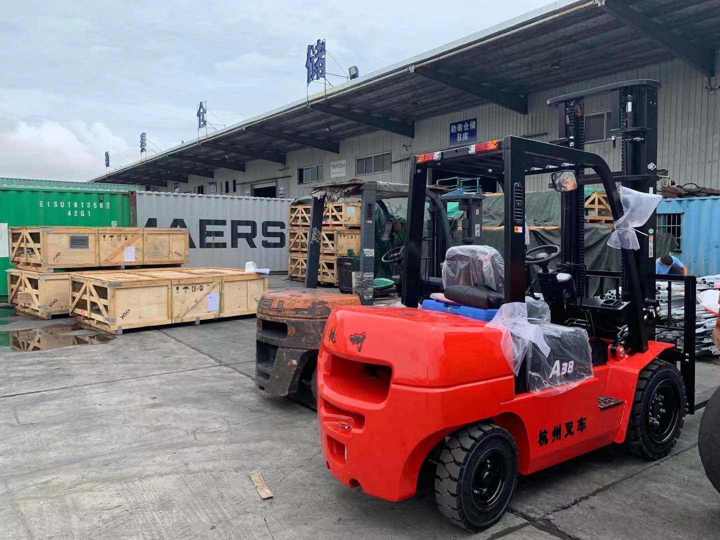 New 2.5 Ton Ce EPA Gasoline Fork Lift Price Gas Forklift Truck for Sale