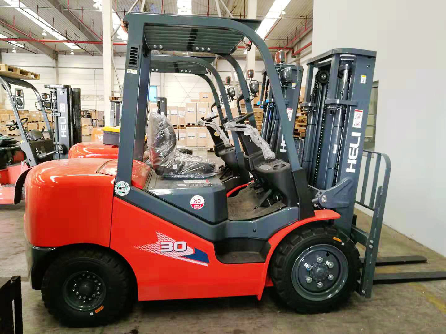 Operation Comfort Design Heli 3 Ton 3.5 Ton Diesel/Electric/LPG Forklift on Sale