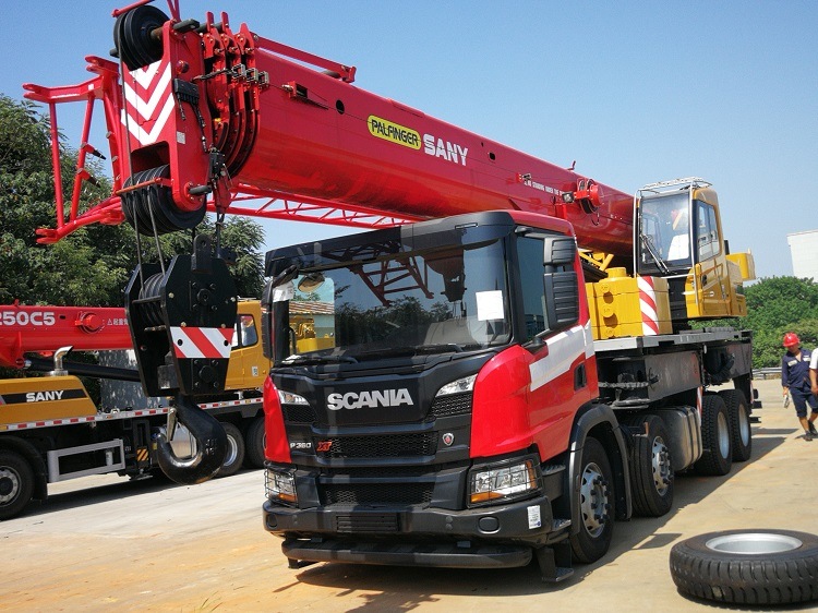 
                Palfinger SPC400e 40 tonne montés sur camion grue généraux du châssis
            