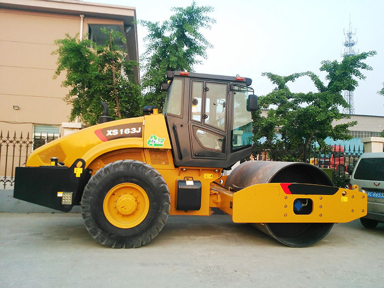 
                Road Construction New 16ton Asphalt Single Drum Road Roller Xs163j with
            