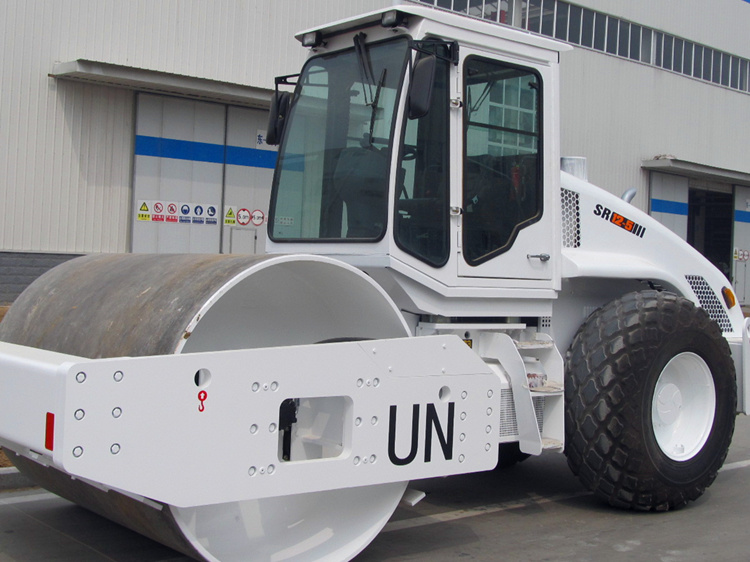 China 
                Shantui 12-15 Ton sr1215s de la vibración de doble tambor rodillo de carretera
             proveedor