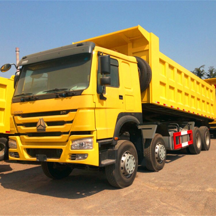 Sinotruk HOWO 40 Ton 8X4 Zz3317n4267A 371 HP Dump Truck