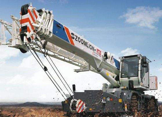 Chine 
                Zoomlion rt25 25 tonne Terrain accidenté grue avec lecteur 4*2
             fournisseur