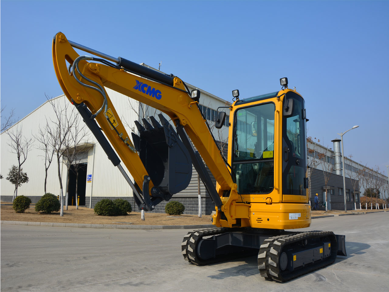 China 
                12kw 3.5ton pequeña excavadora de cadenas para la construcción Venta caliente
             proveedor