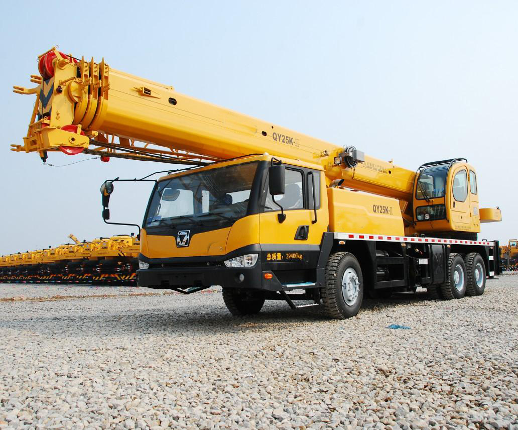 4 Section 25ton Mobile Truck Crane Hydraulic Lift Construction Crane 42 Meter Height Qy25K-II