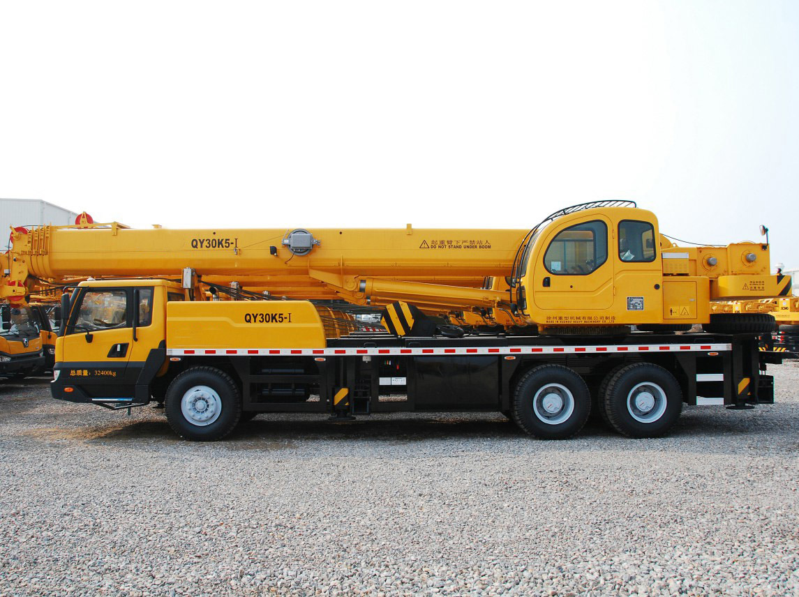 Cheap Price 30 Ton Pickup Hydraulic Truck Crane 30 Tons Qy30K Qy30K5-I with Cable Winch