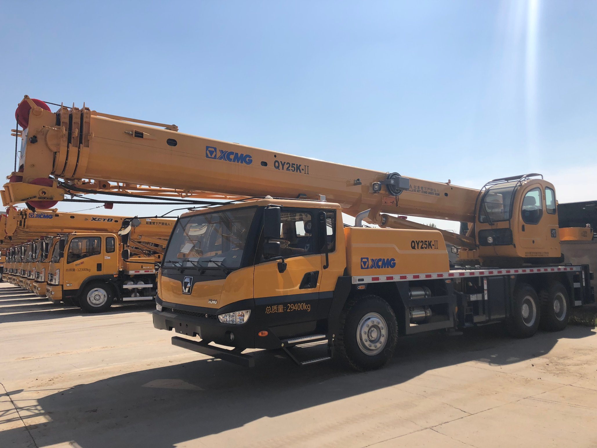 China Famous Brand 25 Ton Mobile Truck Crane Xct25L5 Qy25K-II Cheap Price for Sale