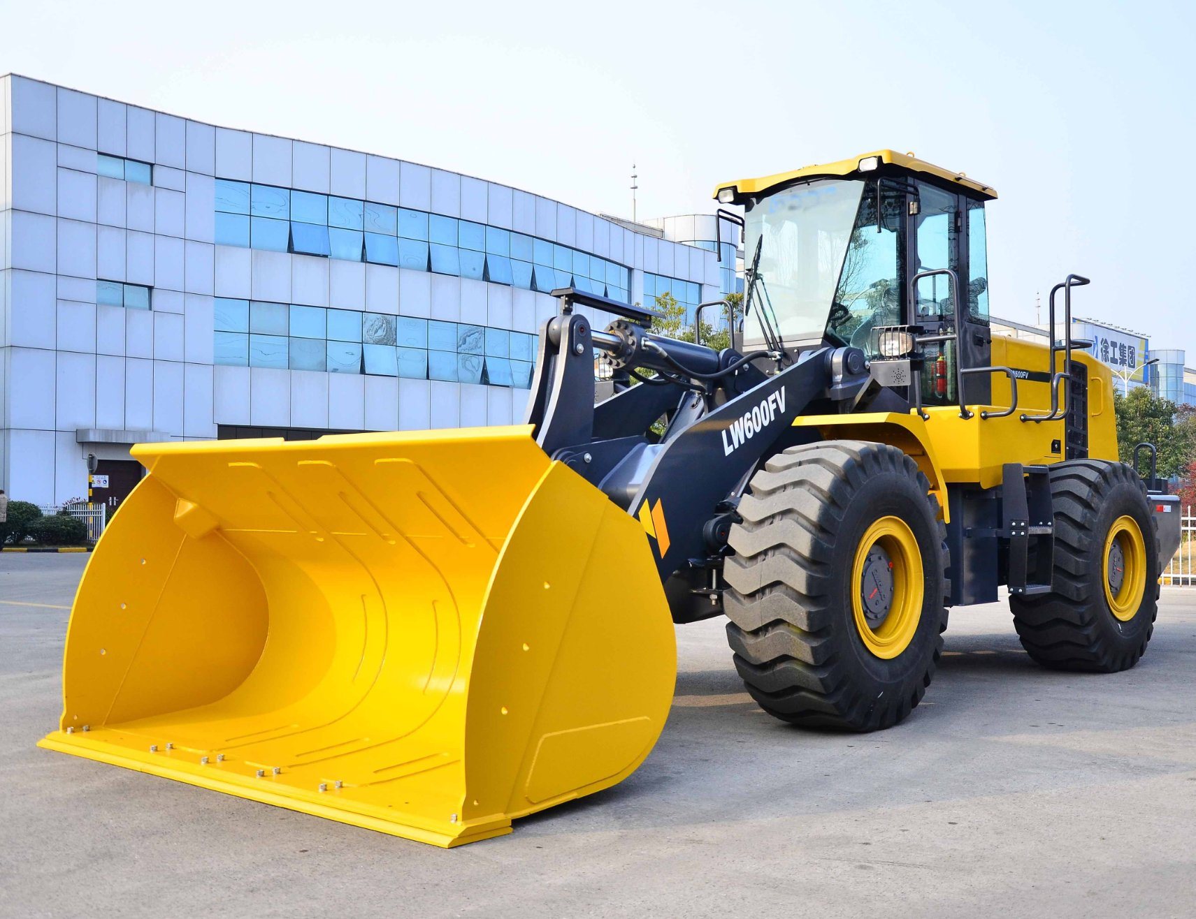 China Famous Brand Factory Supplying Lw600fv Wheel Loader Earth Moving Machinery 6t High Quality