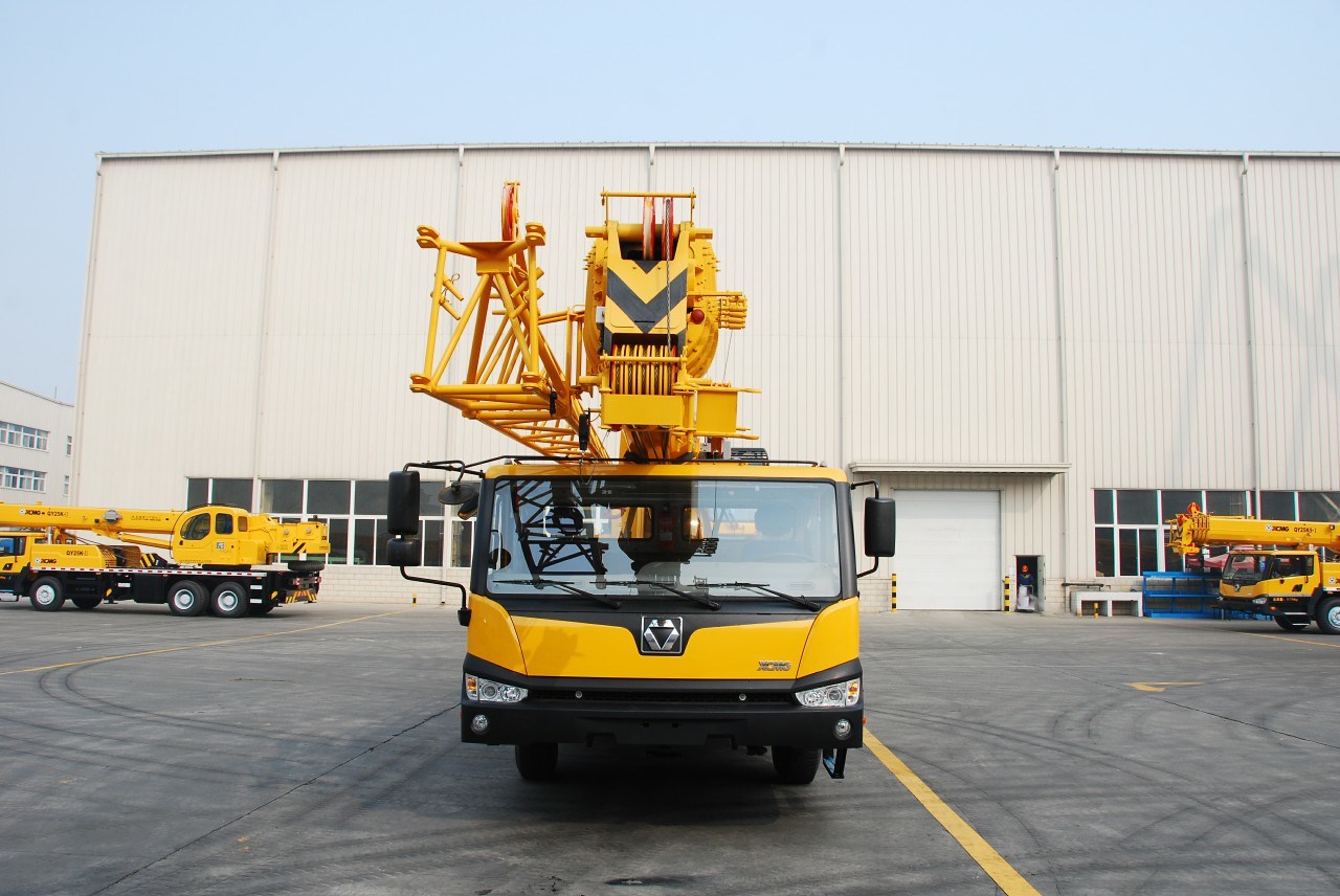 
                Chine machine Qy25K5-I grue pour camion de 25 tonnes à vendre
            