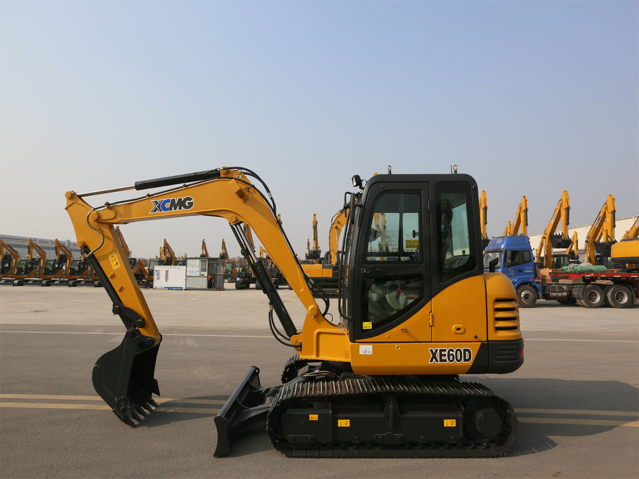 Professional Xe60wa Xe60wd New 6 Ton 7 Ton Mini Wheel Excavator with Grapple Price for Sale