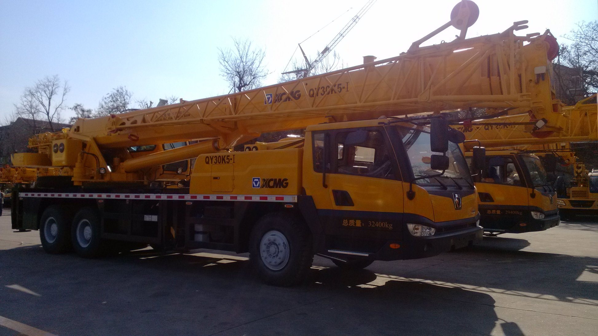 
                Qy30K Pilot Control Chinese Construction 30 Ton Hydraulic Mobile Truck Crane for Sale
            