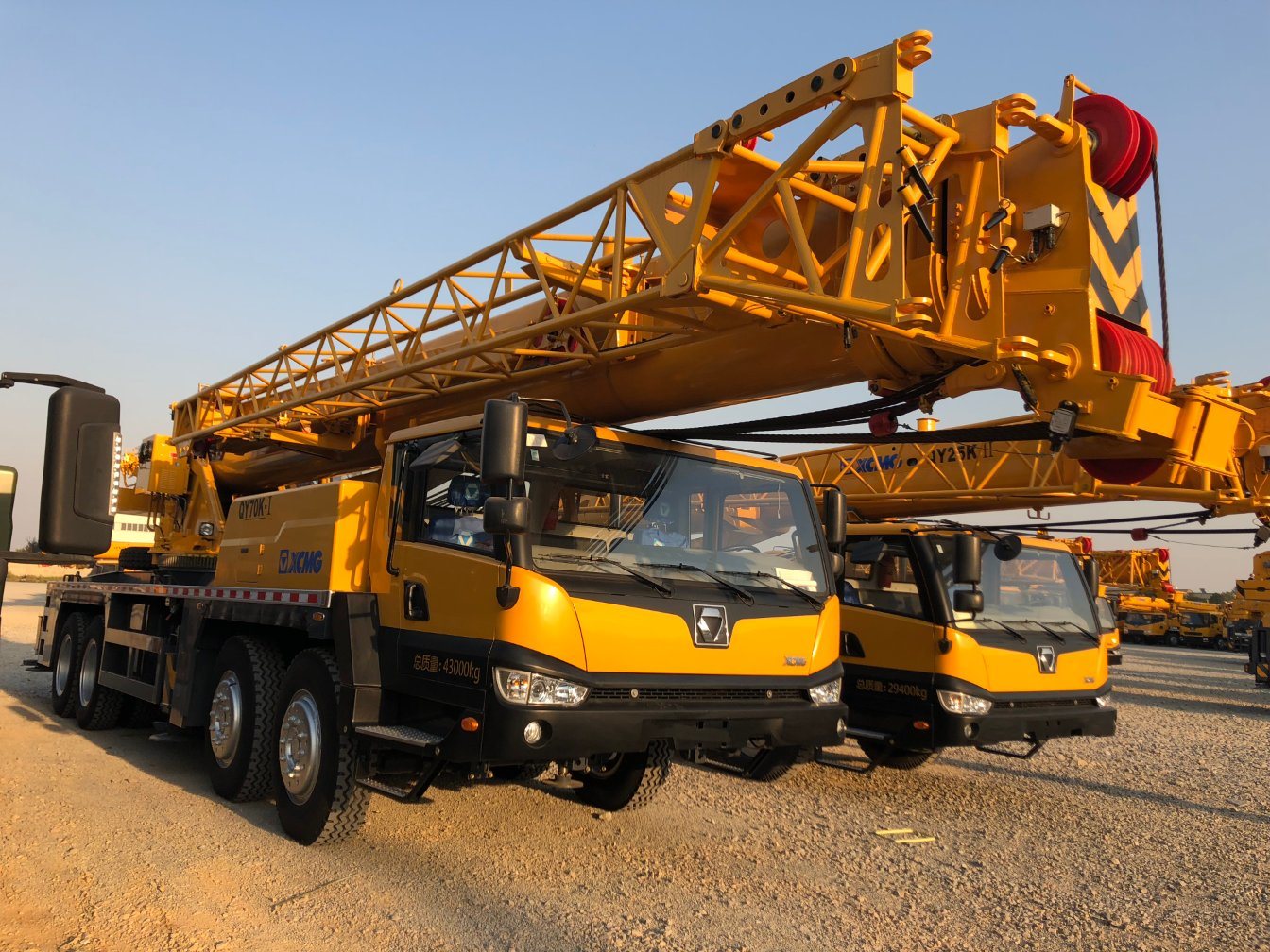 Qy70K-I 70 Ton Heavy Lift Crane Truck Hydraulic Truck Crane Price