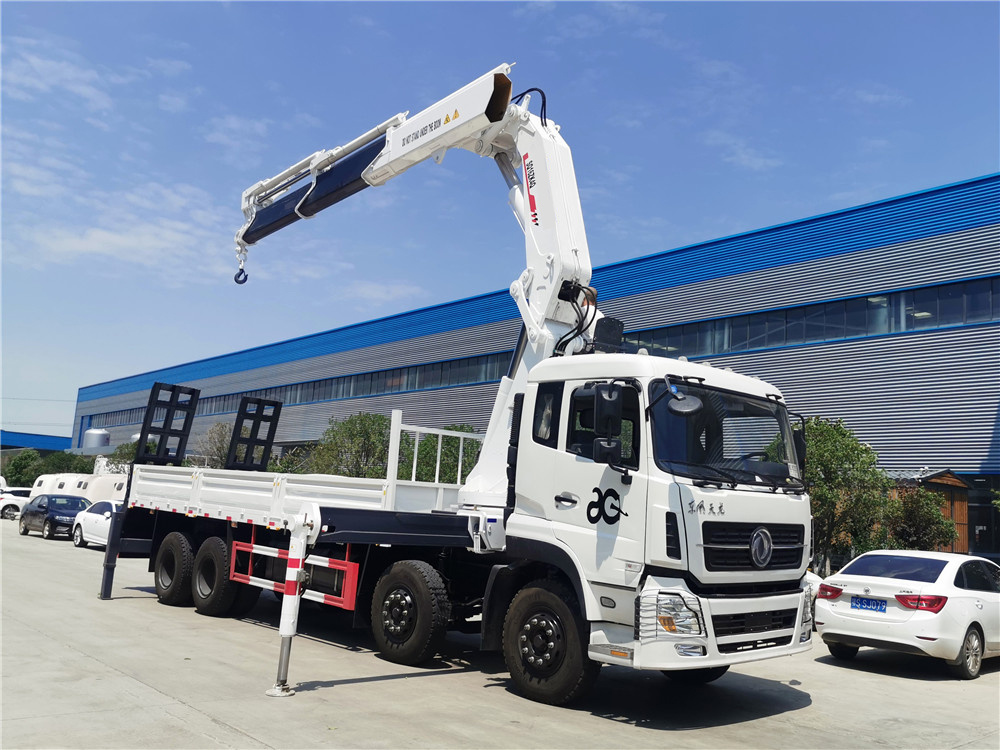 
                Grue mobile à bras rabattable 16 tonnes Sq16zk4q grue montée sur camion
            