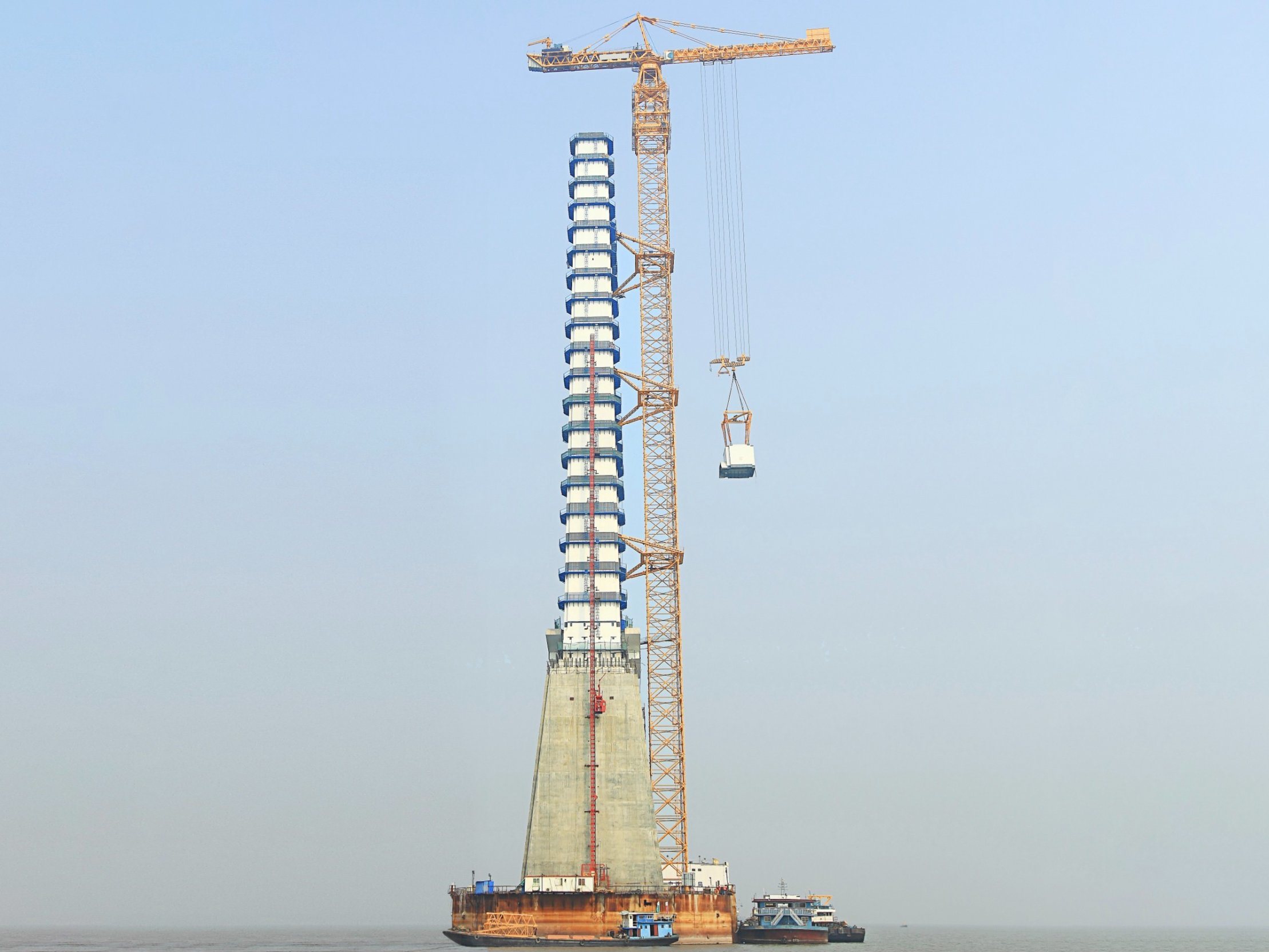 
                2021 New Arrival Wa6017-8e/F Construction Machinery 8t Flat-Top Tower Crane
            