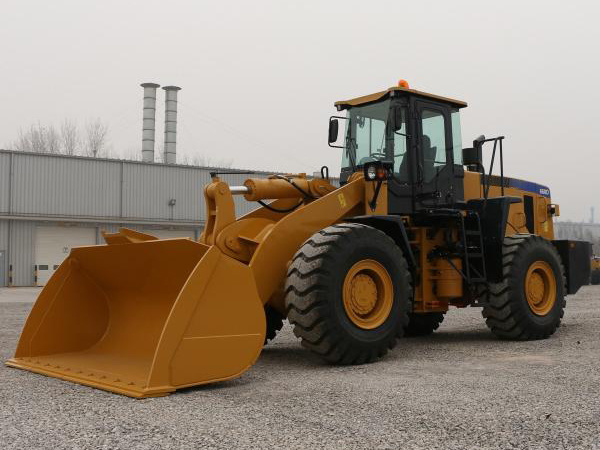6 Ton Mobile Wheel Loader Sem660d with Powerful Engine