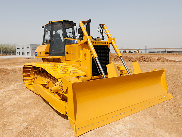 
                Accumulation of Loose Material 818d Dozer Bulldozer
            