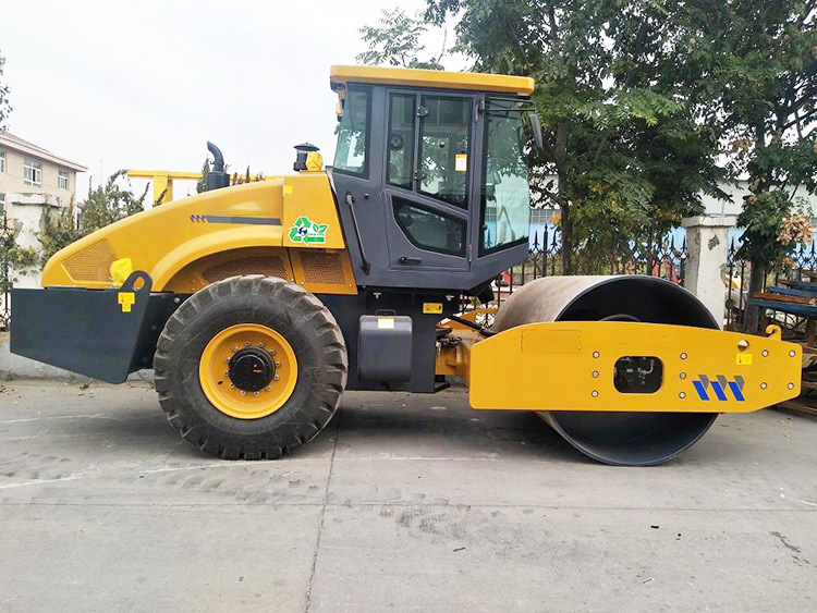 Brand Single Drum Road Rollers 128kw Xs203j 20 Ton Vibratory Road Roller Price
