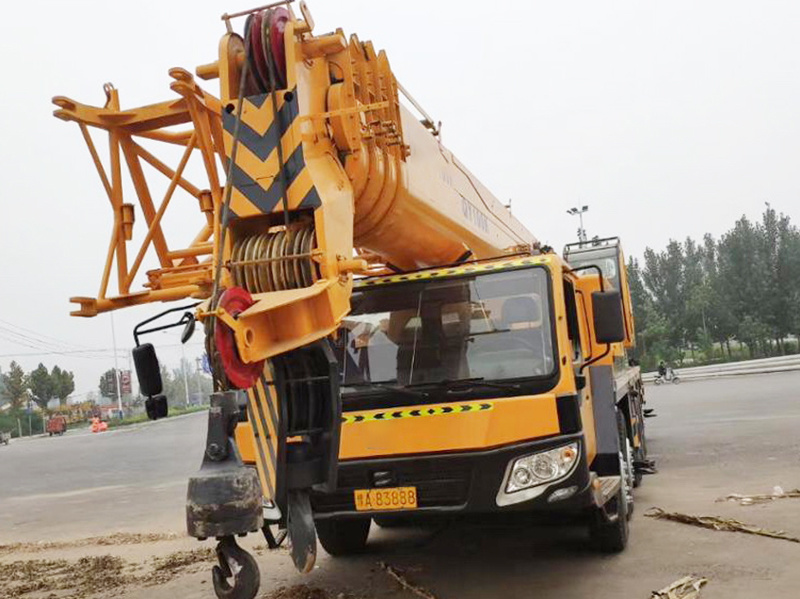 China 
                China Top marca 100 ton Mobile Truck Crane Qy100K para Vender
             fornecedor