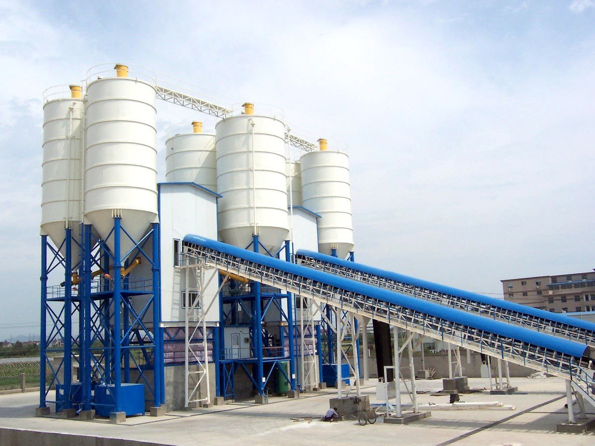 Concrete Batching Plant Hzs90 90m3 with 450t/H Belt Convey for Sale