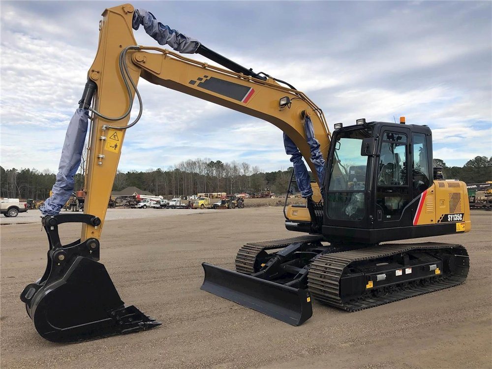 Cruking 13.5ton Crawler Excavator Sy135c Hydraulic Excavator for Sale