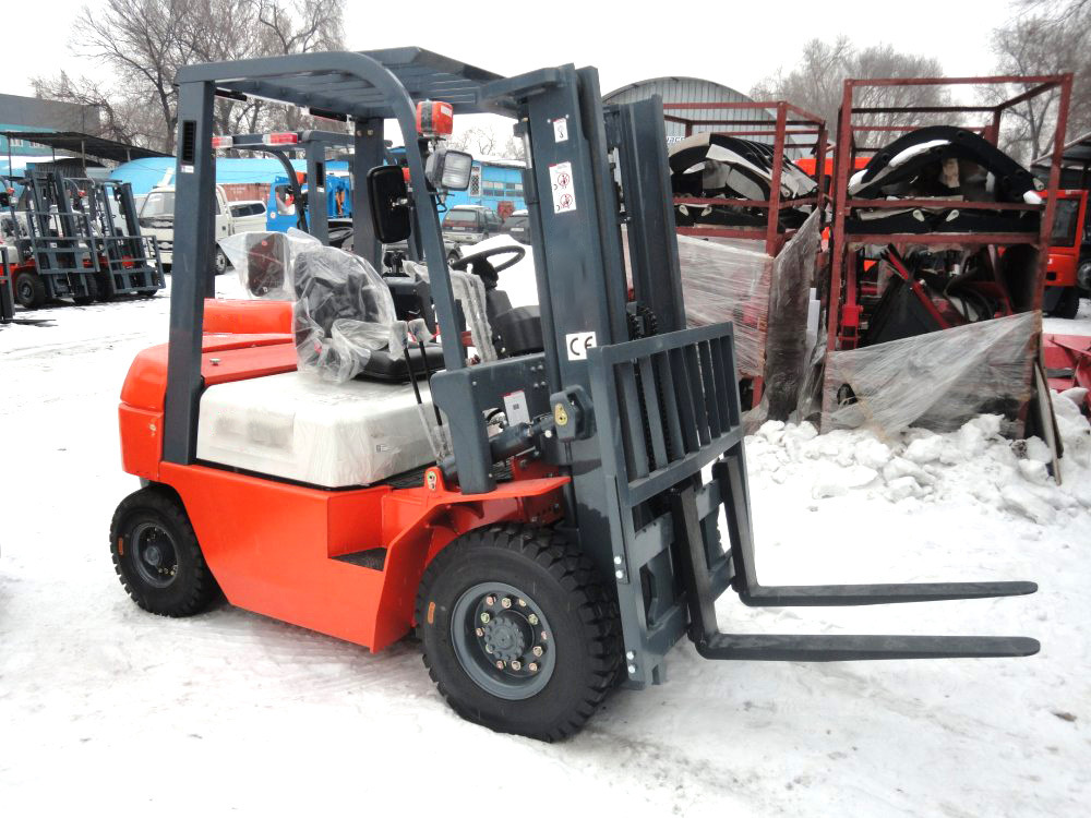 Diesel Forklift 2 Ton with 3 Stage 4.5 Meter Mast Cpcd20